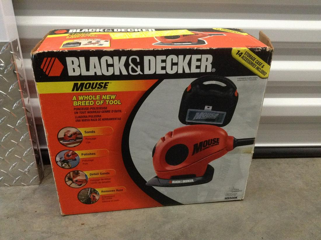 Black & Decker Mouse Multi-tool  in the box (1 of 1)
