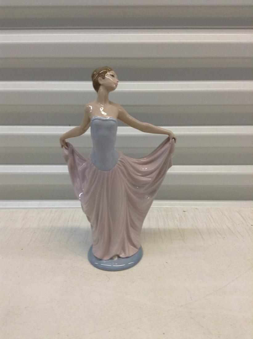 Lladro Dancer 12" (1 of 1)