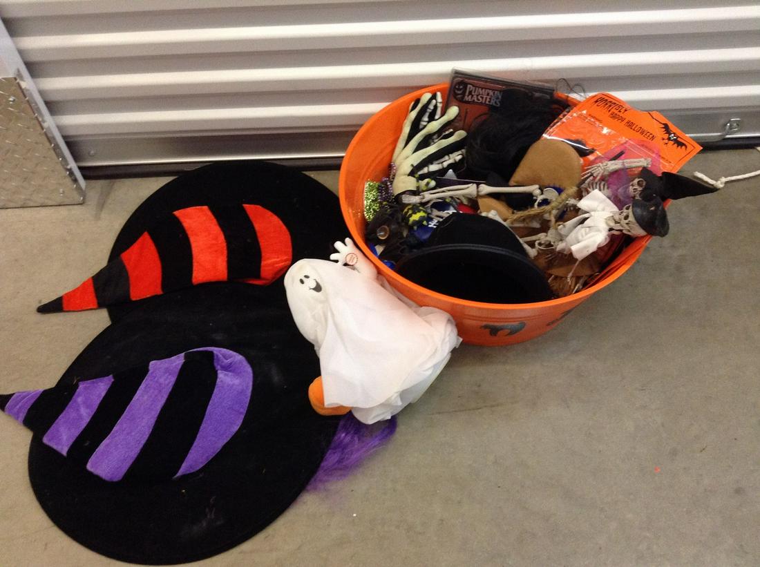 Large Halloween Tub Filled With Costume Accessories and (1 of 1)
