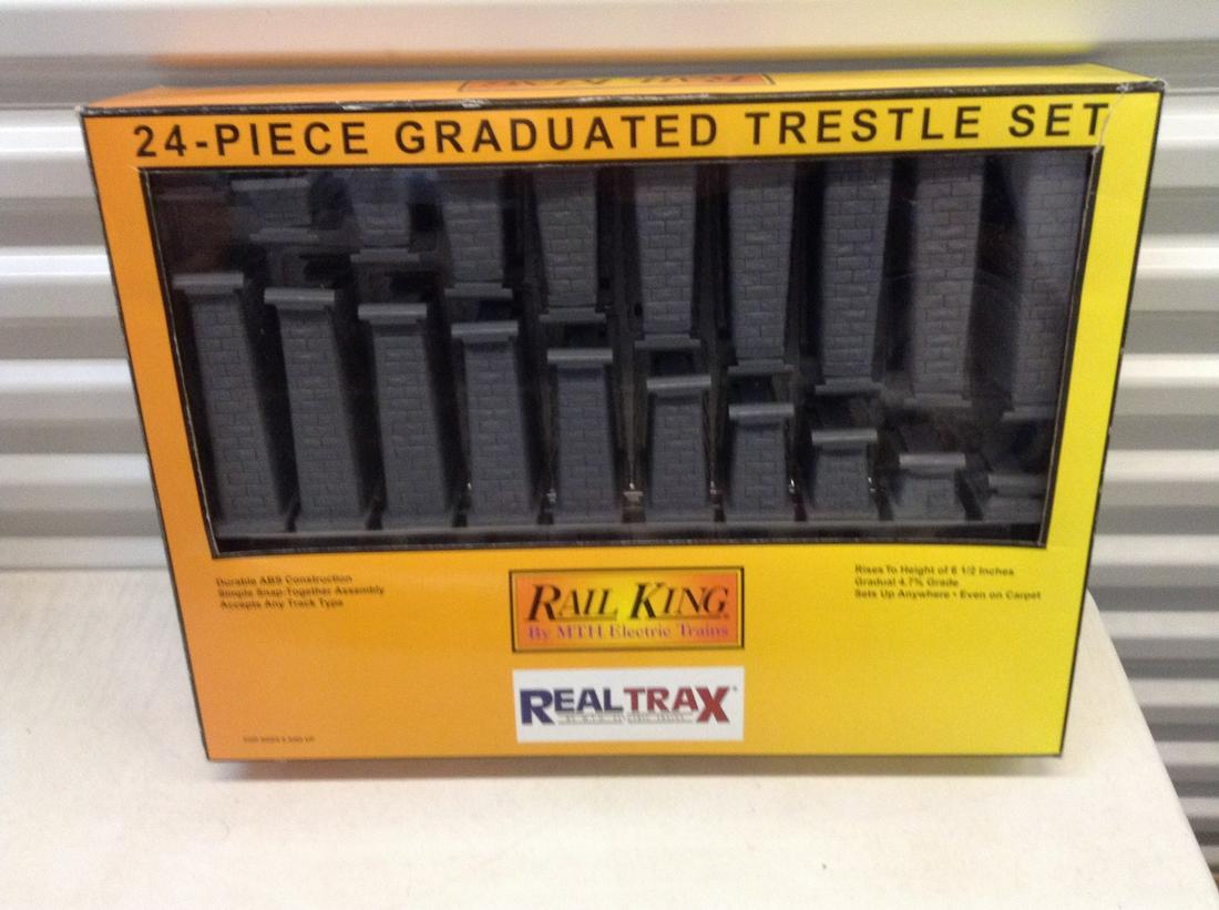 Rail King Real Trax 24 Piece Graduated Trestle Set (1 of 1)
