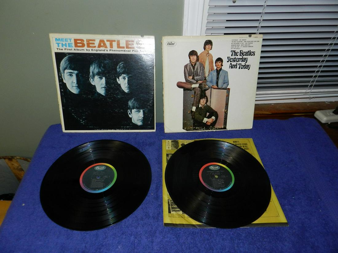 2 Vintage Beatles LPs (1 of 1)