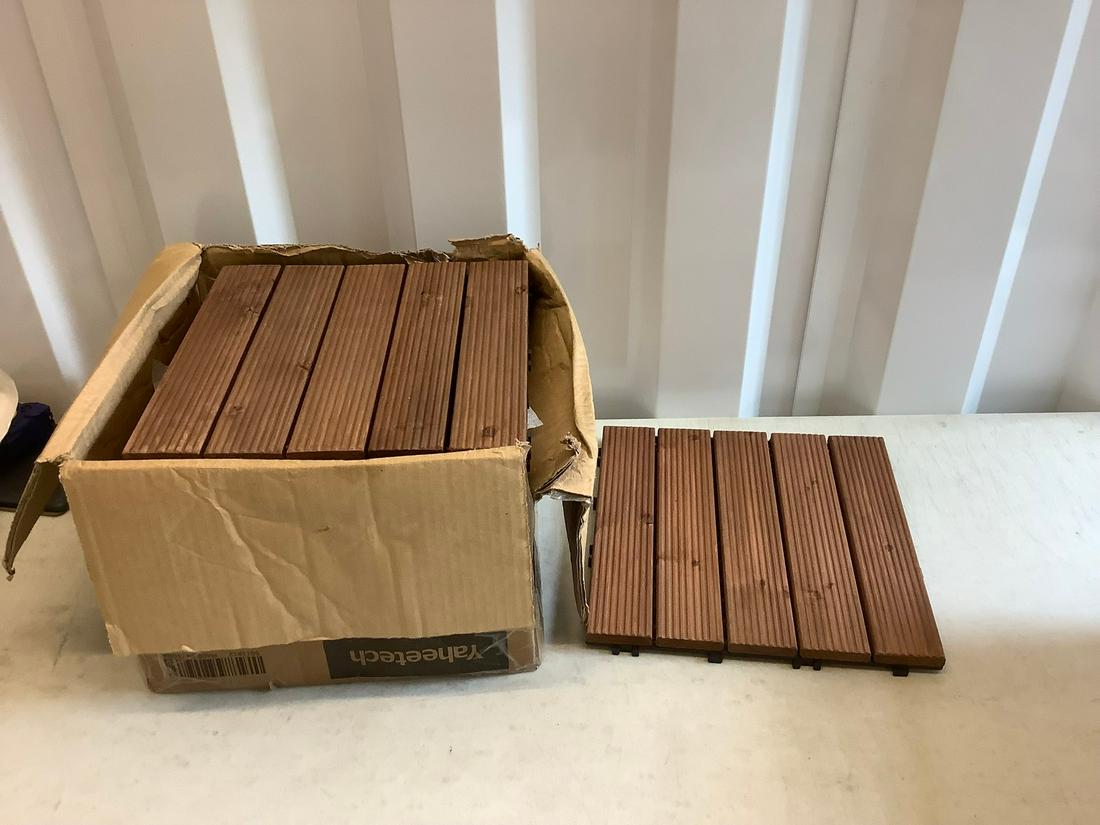 Lot of 12 deck tiles: Lot of 12 deck tiles