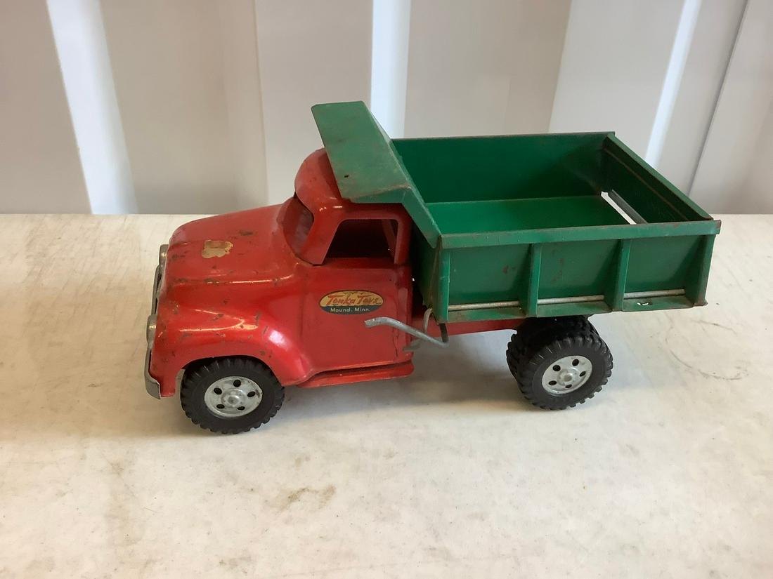 Vintage tonka truck pressed steel: Vintage tonka truck pressed steel