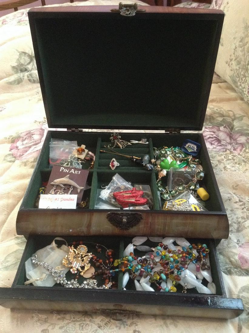 Jewelry box full of costume jewelry and more: Jewelry box full of costume jewelry and more