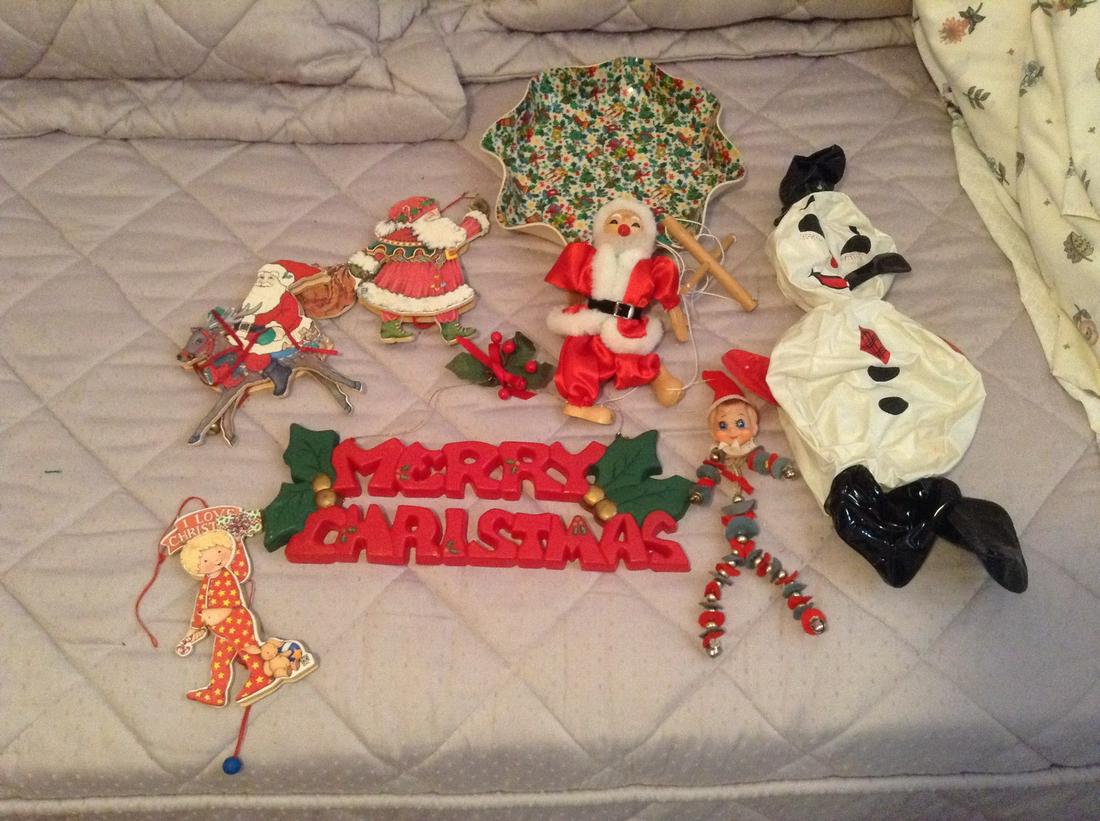 Lot of Vintage Christmas - Blow Up Frosty, Midwest Wood: Lot of Vintage Christmas - Blow Up Frosty, Midwest Wood Pull String ornaments and more