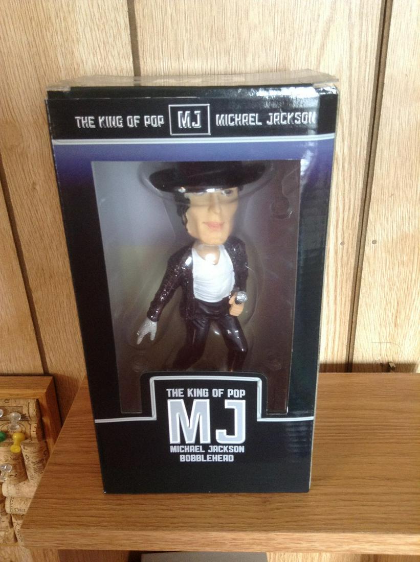 Michael Jackson Bobblehead in the box (1 of 1)