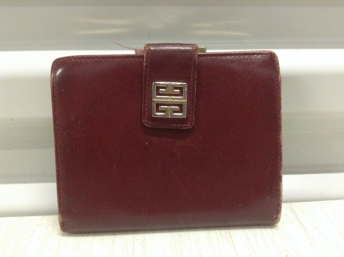 Vintage Givenchy Made in Spain Wallet (Vintage: Vintage Givenchy Made in Spain Wallet (Vintage Condition)