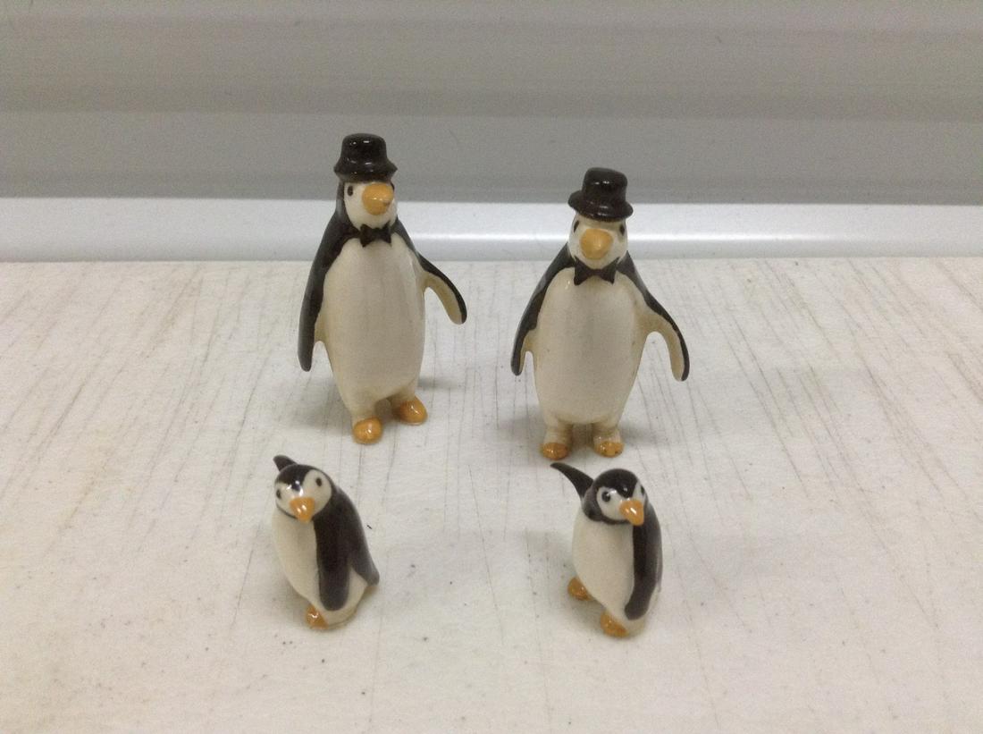 Lot of Porcelain Penguins Tallest 2": Lot of Porcelain Penguins Tallest 2"