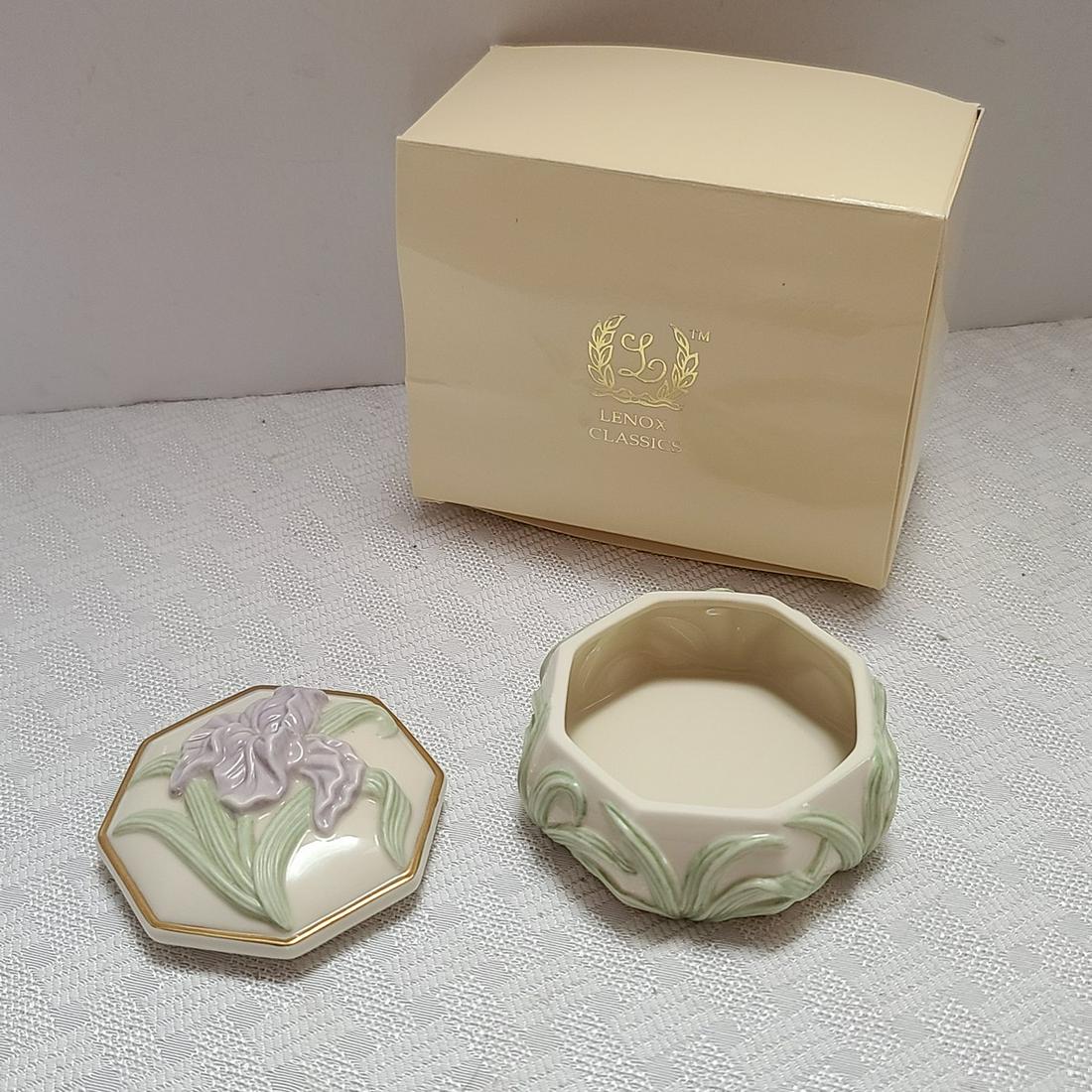 Lenox Iris Trinket Box (1 of 1)