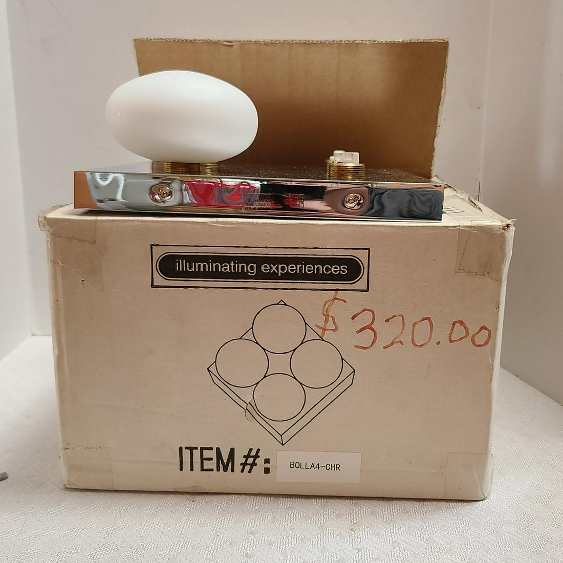 NIB Illuminating Experiences Light Fixture 4 Globe (1 of 1)