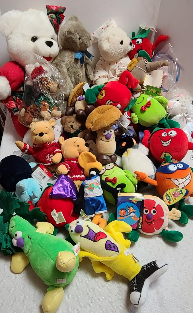 Plush Items Incl Bears Disney Space Jam (1 of 1)