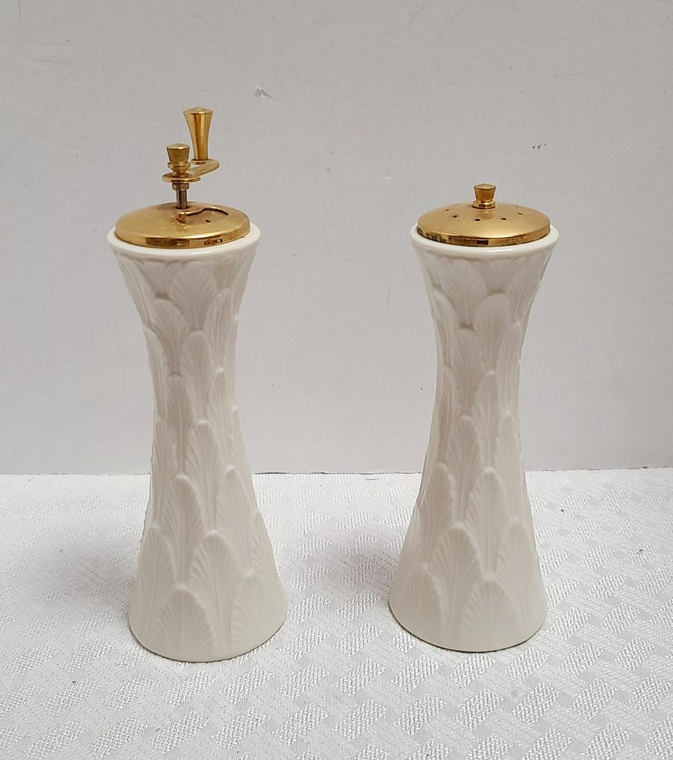 Lenox USA Salt and Pepper Grinder: Lenox USA Salt and Pepper Grinder