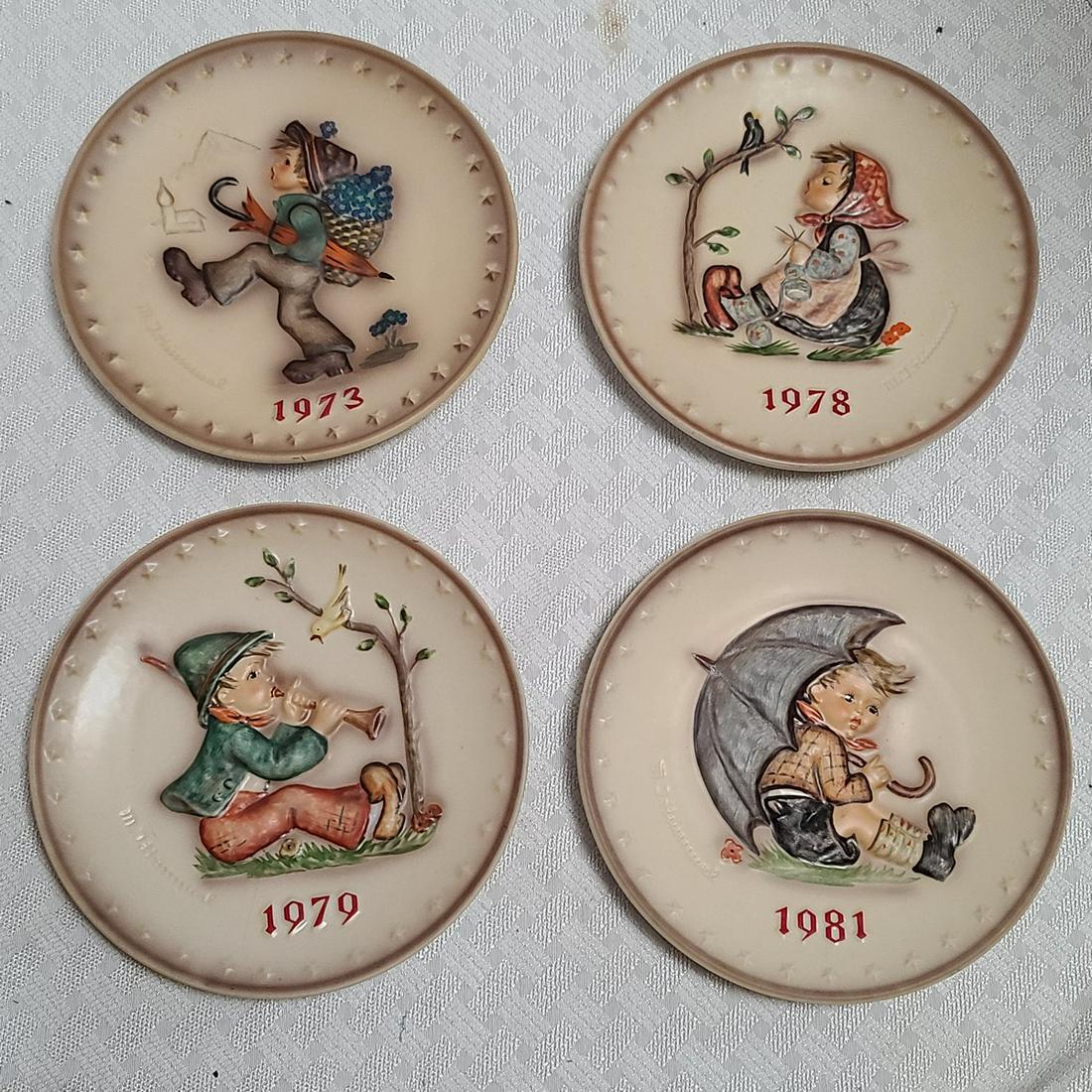 Vintage Goebel W Germany Hummel Dated Plates: Vintage Goebel W Germany Hummel Dated Plates