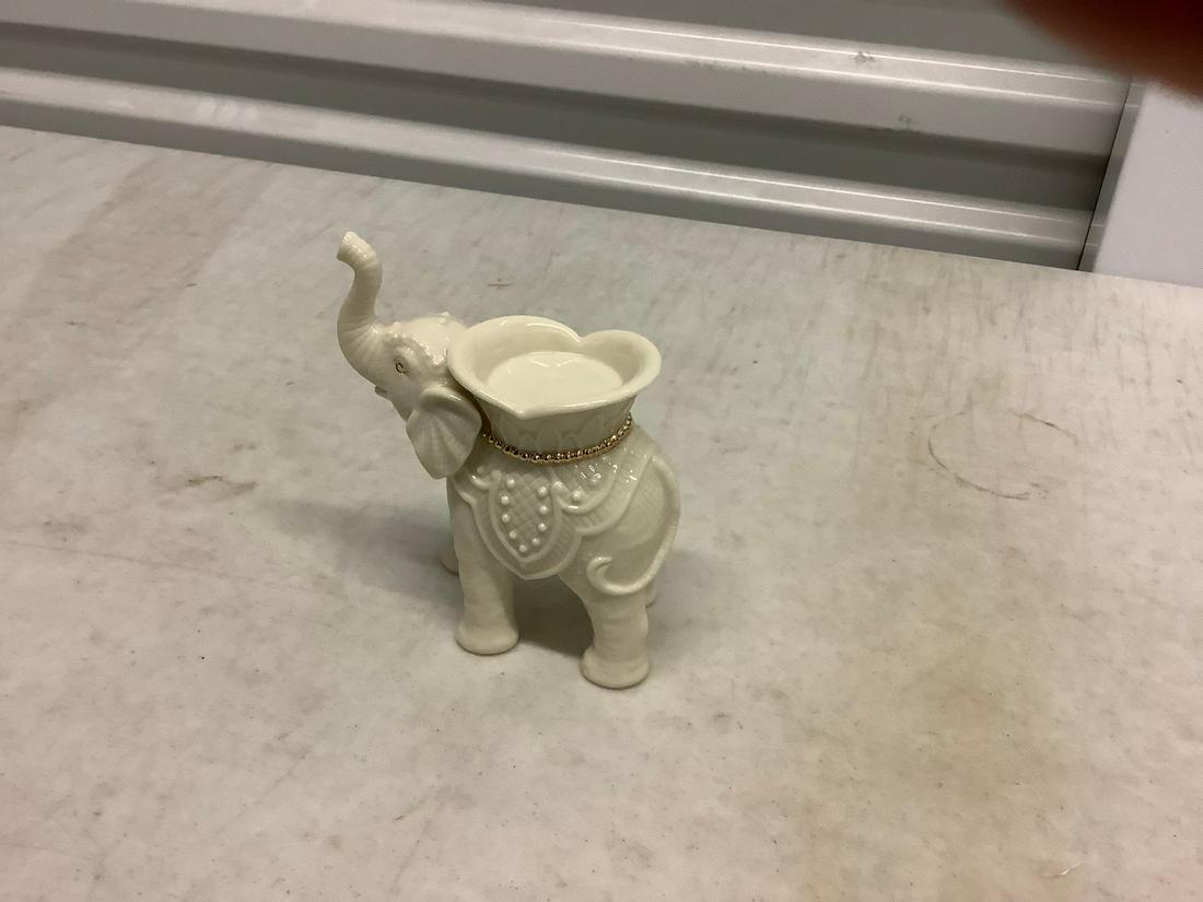 Lenox Elephant: Lenox Elephant