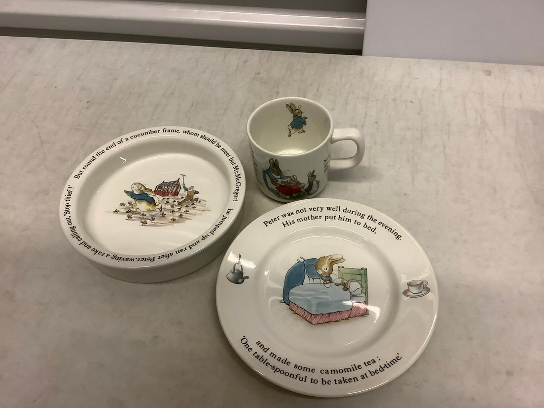 Wedgewood "Peter Rabbit" Baby Set (1 of 1)