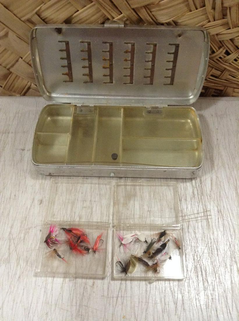 Grampus Japan Fly Fishing Box and lures (1 of 1)