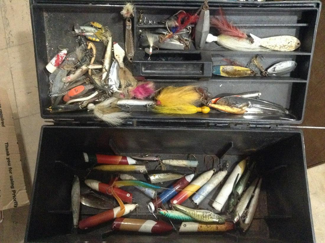 Toolbox full of vintage Wood and other fishing lures (1 of 1)
