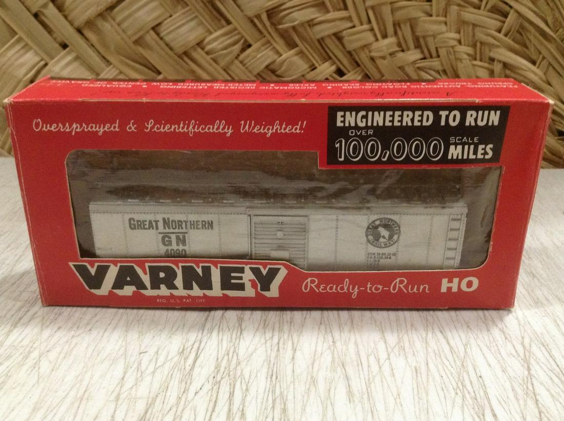 Varney Swift Reefer 2566S HO Train Car in the box: Varney Swift Reefer 2566S HO Train Car in the box