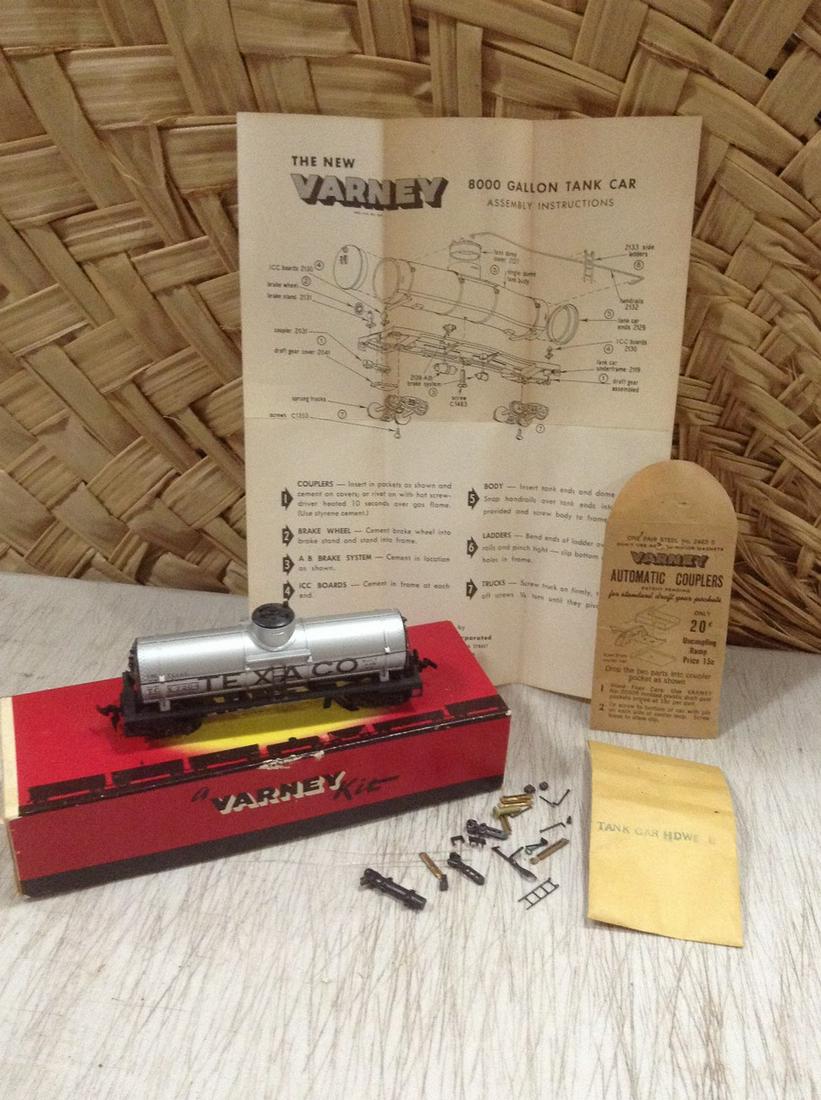 Varney Texaco Tank Car Kit: Varney Texaco Tank Car Kit