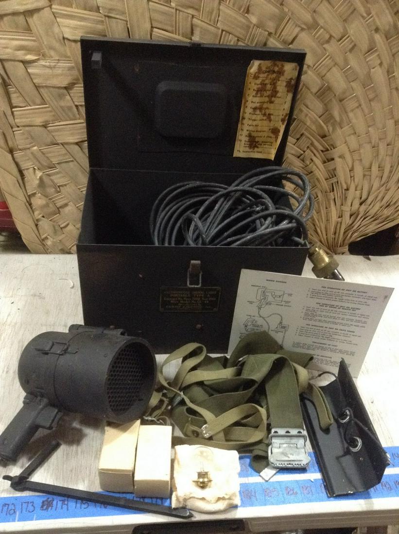 1944 WWII US Navy Curtis Lighting Multipurpose Signal (1 of 1)