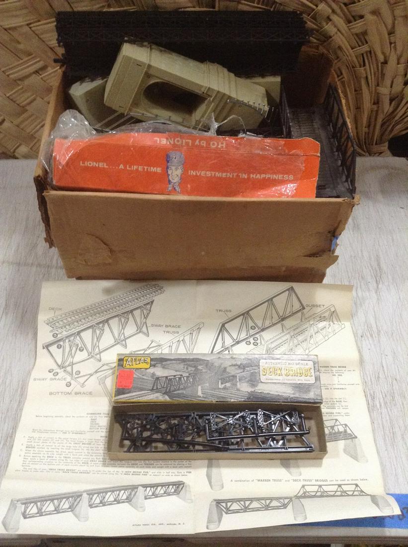 Vintage Atlas Deck Bridge HO Scale and box full of (1 of 1)