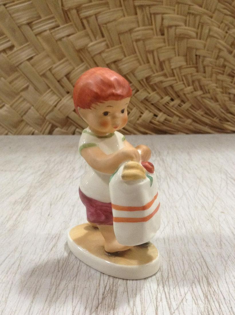 Goebel W Germany Statue: Goebel W Germany Statue