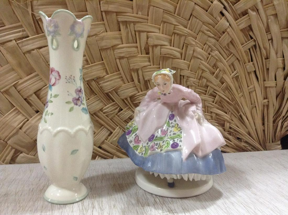 Lenox Vase and Lenox "Southern Bell" (May have chip on: Lenox Vase and Lenox "Southern Bell" (May have chip on head scarf)