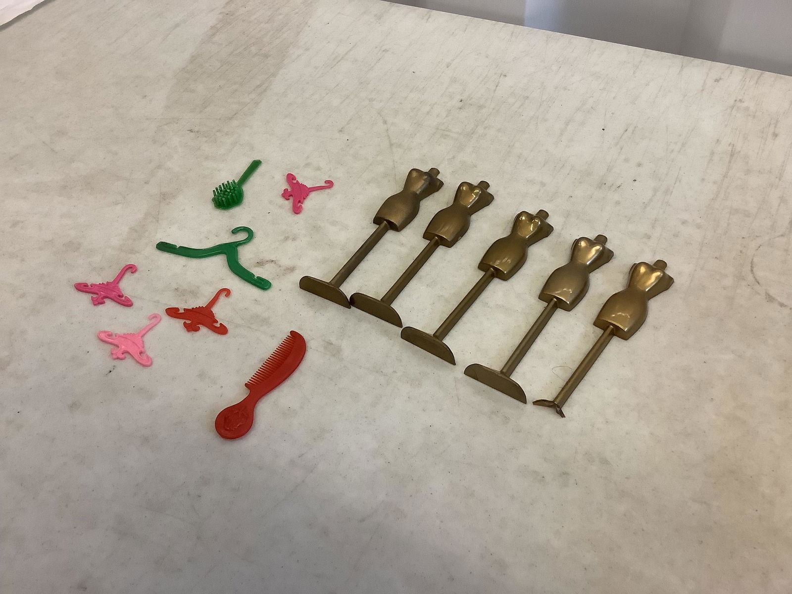 Topper Dawn Doll Accessories (1 of 1)