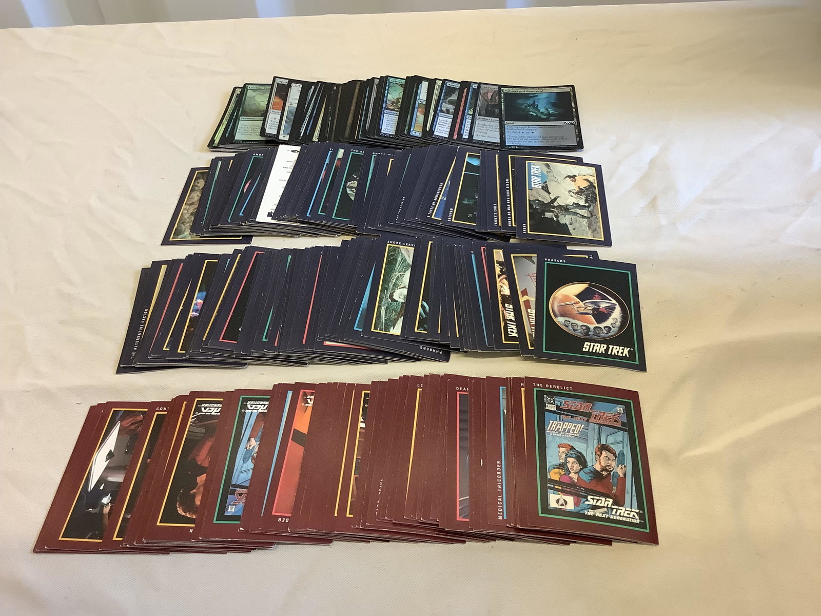 Lot of Magic of The Gathering and Star Trek Trading: Lot of Magic of The Gathering and Star Trek Trading Cards