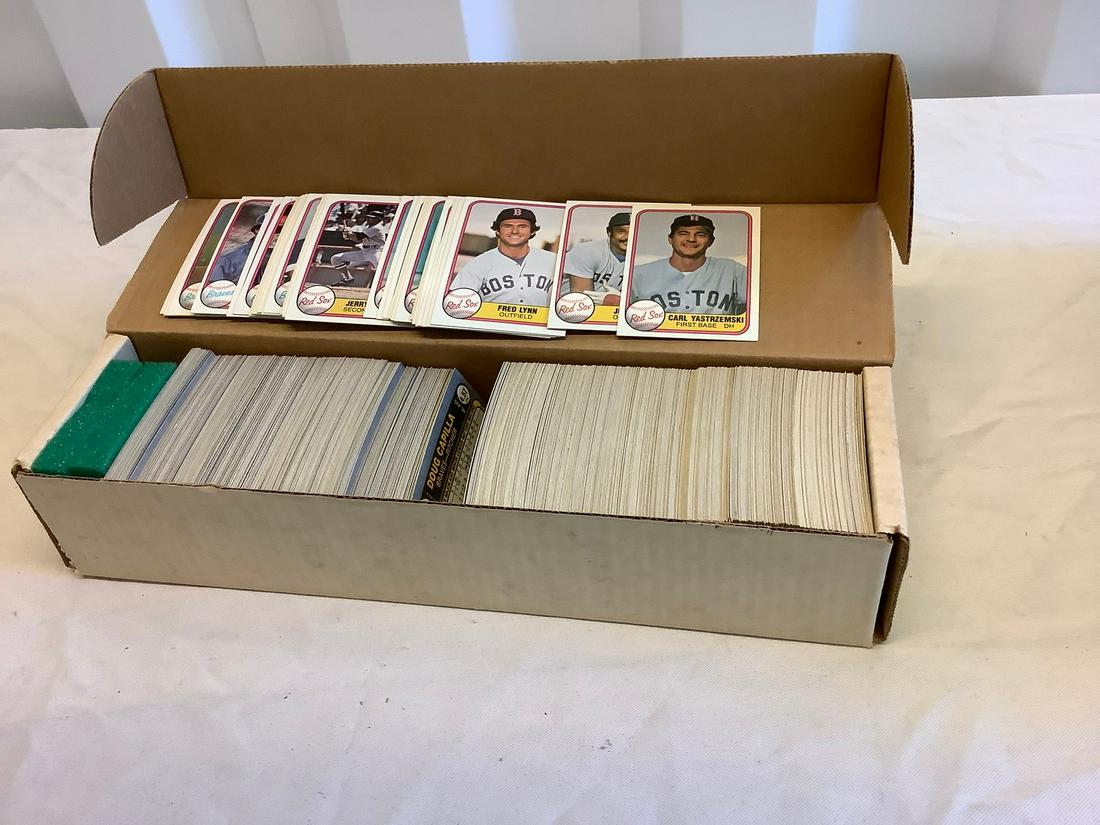 Lot of 500 Plus 1981 Fleer Baseball Cards (1 of 1)