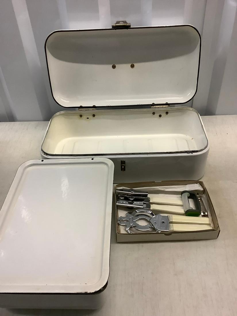 Vintage Bread Box and More (1 of 1)