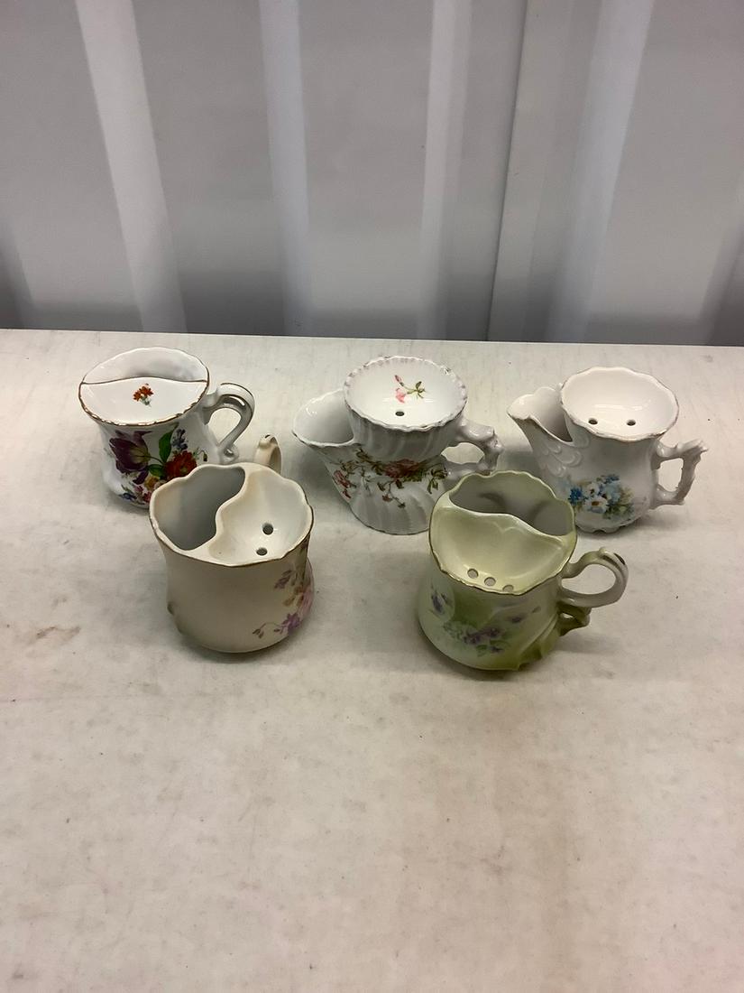 Lot of Hand Painted Tea Cups: Lot of Hand Painted Tea Cups