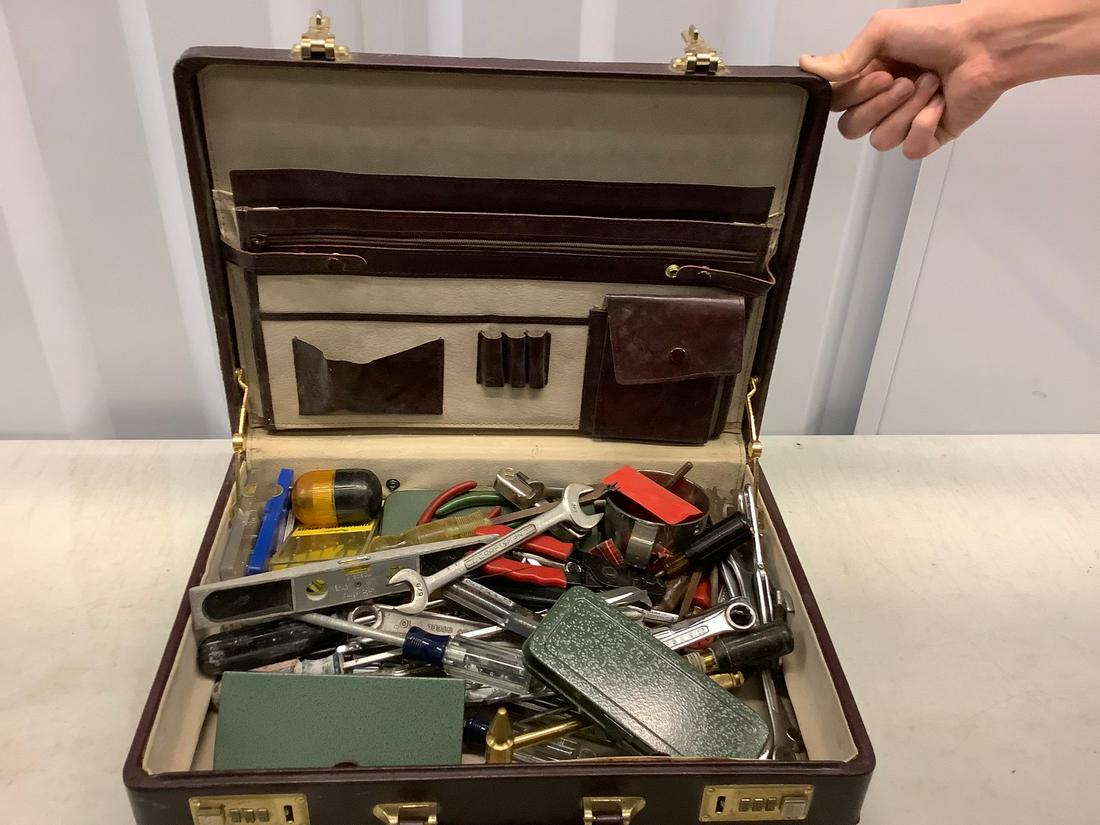Suitcase Full of Tools: Suitcase Full of Tools