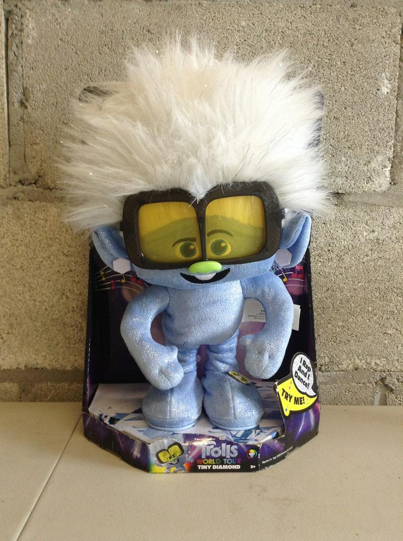 Trolls World Tour Tiny Diamond plush toy with sound (1 of 1)