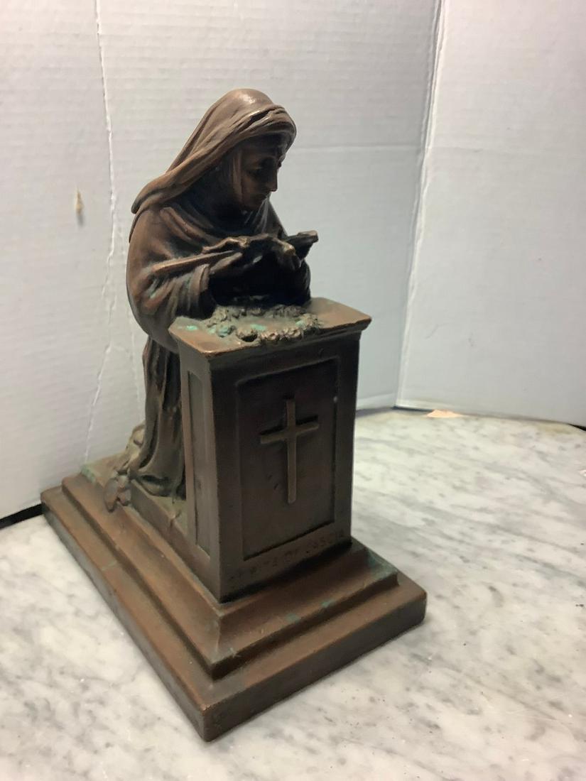 Metal mother mary statue 12 inches tall (1 of 1)