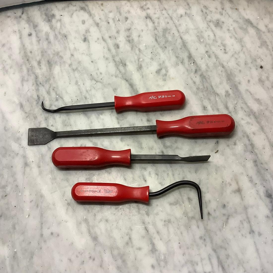 Set of mac pry tools longest 12 inches: Set of mac pry tools longest 12 inches