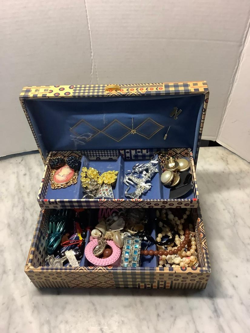 Jewelry Box with costume jewelry: Jewelry Box with costume jewelry