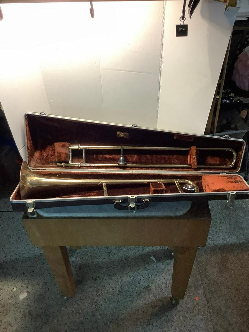 1964 Olds ambassador trombone w hard case vincent bach (1 of 1)