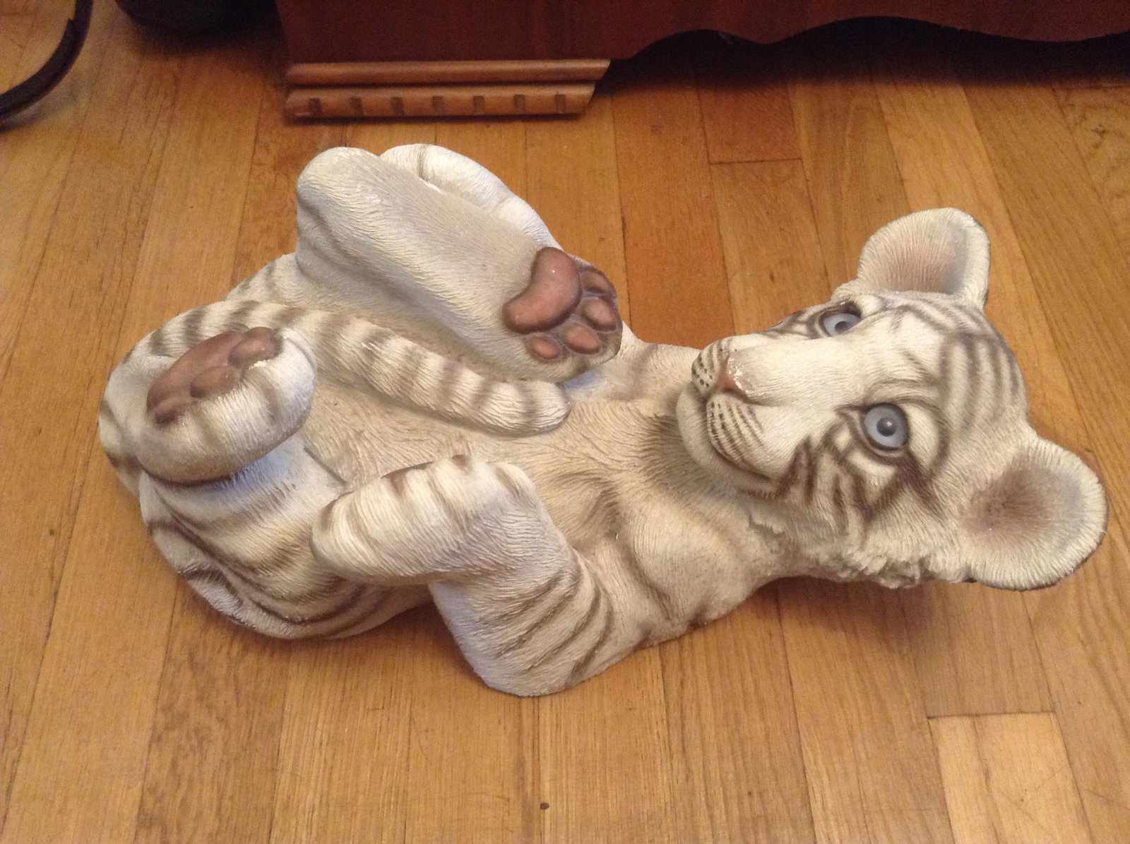 Large Signed SandCast Tiger Cub Statue 16" (1 of 1)