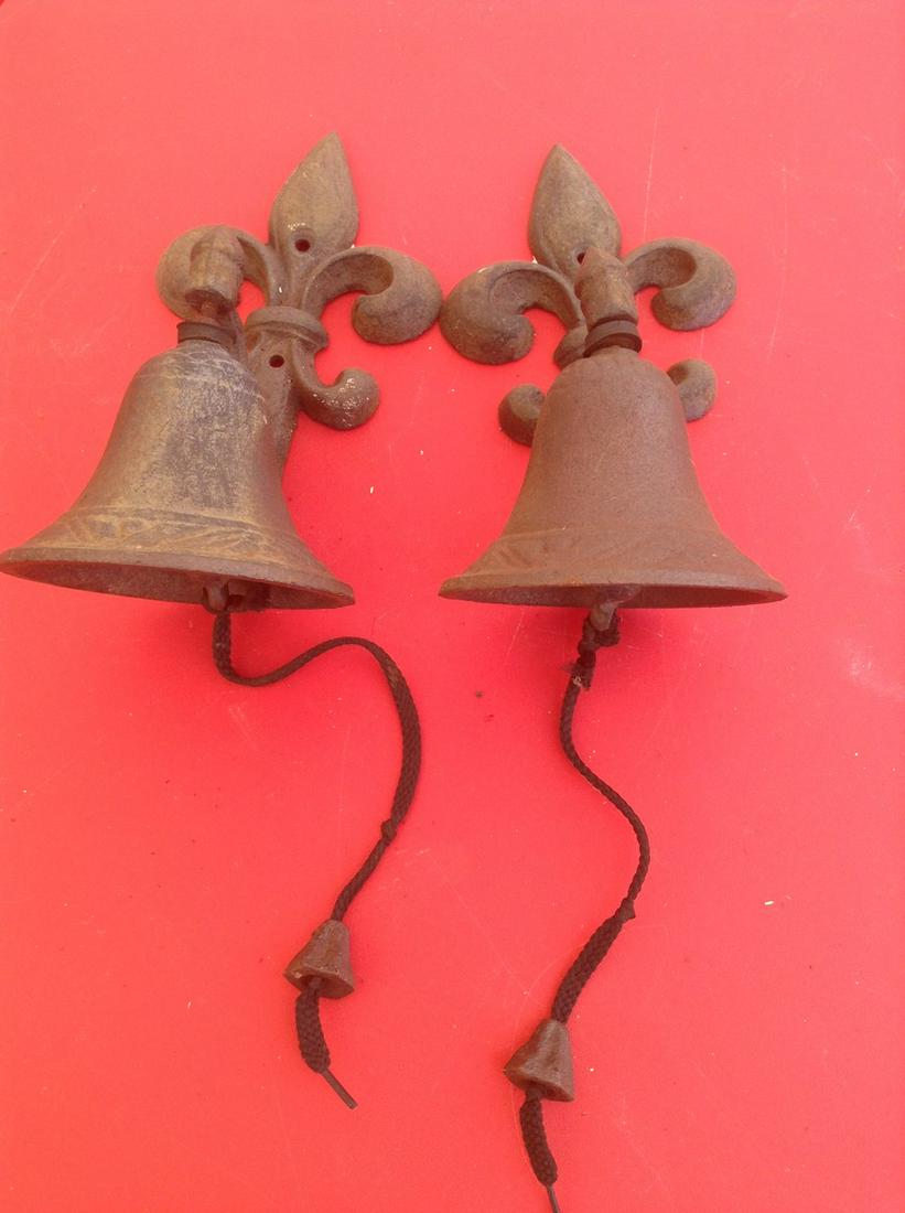 Two Cast Iron Fluer De Lis Dinner Bells 8" without (1 of 1)