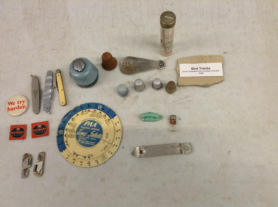 Lot of Sewing Thimbles, Pen Knives and Other: Lot of Sewing Thimbles, Pen Knives and Other Advertising Memorabilia