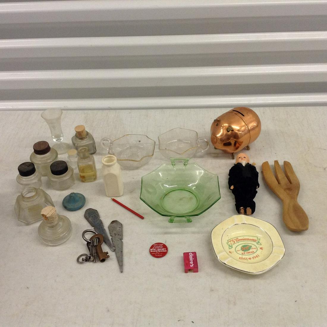 Lot of Vintage Small Bottles, Breyers Ice Cream 75th (1 of 1)