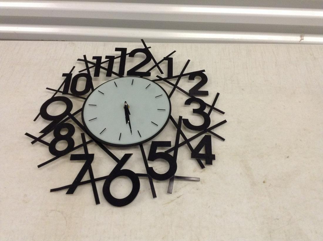 Retro Wall Clock "Hands" are Broken (1 of 1)
