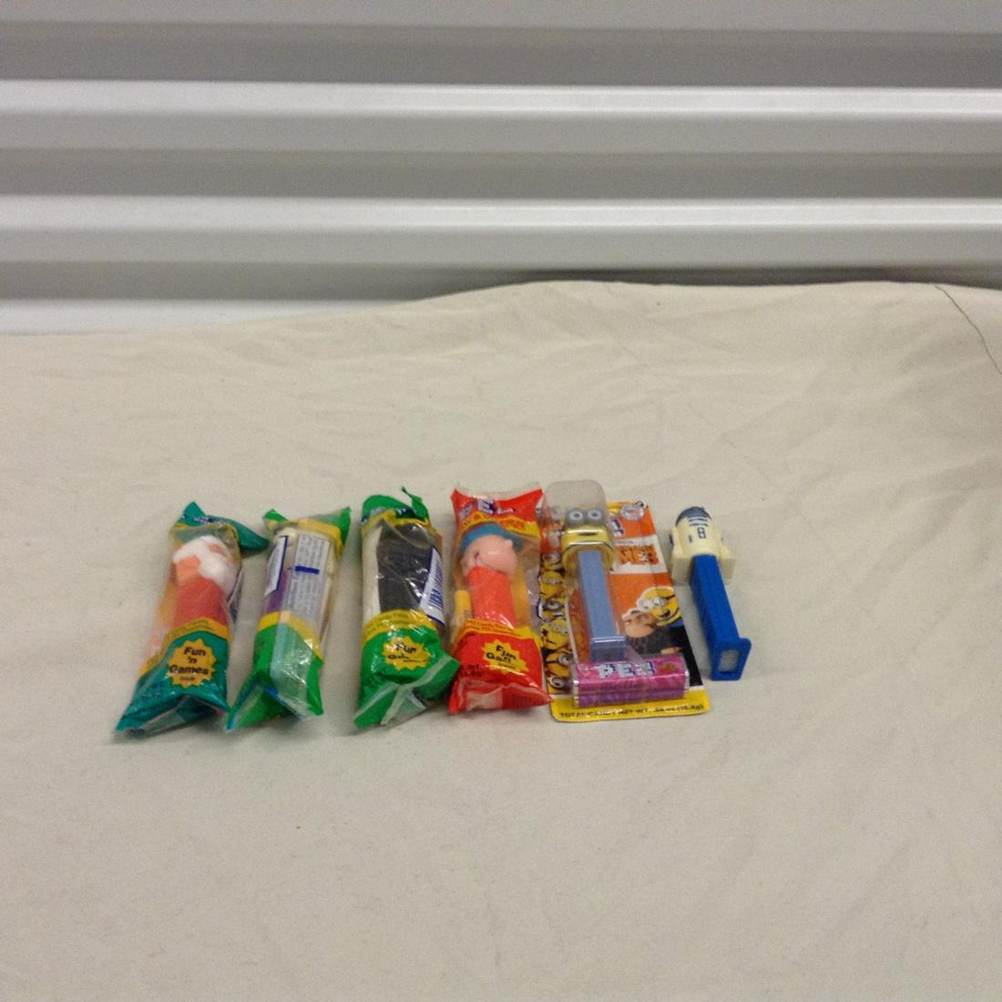 Lot of vintage pez dispensers and more most new in: Lot of vintage pez dispensers and more most new in package