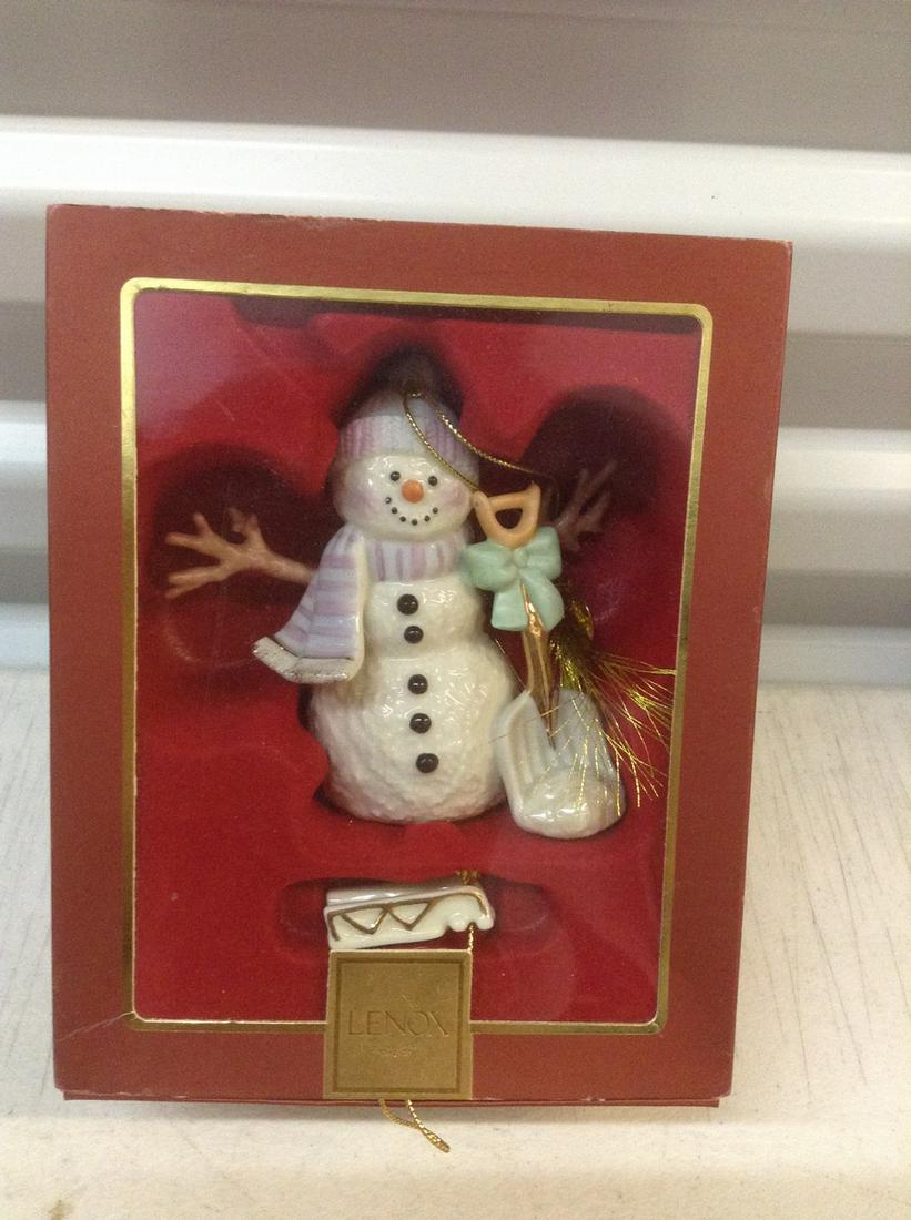 Lenox "Snowy Day Friend" Ornament in the box: Lenox "Snowy Day Friend" Ornament in the box