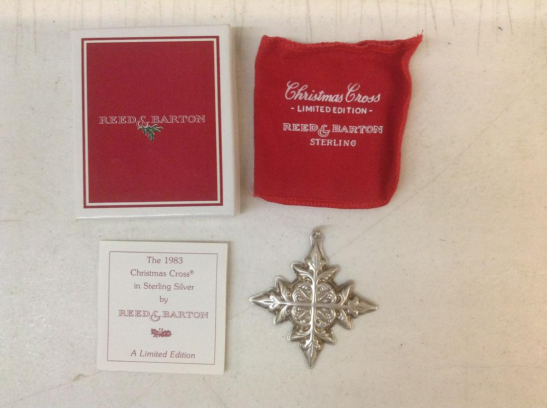 1982 Reed & Barton Sterling Silver Christmas Cross in: 1982 Reed & Barton Sterling Silver Christmas Cross in the box 3"