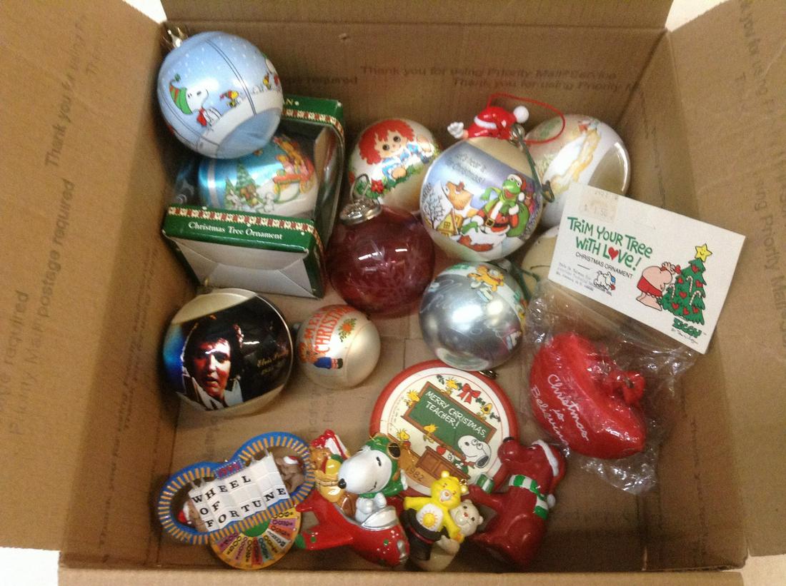 Vintage Snoopy, Garfield, Muppets and other ornaments: Vintage Snoopy, Garfield, Muppets and other ornaments
