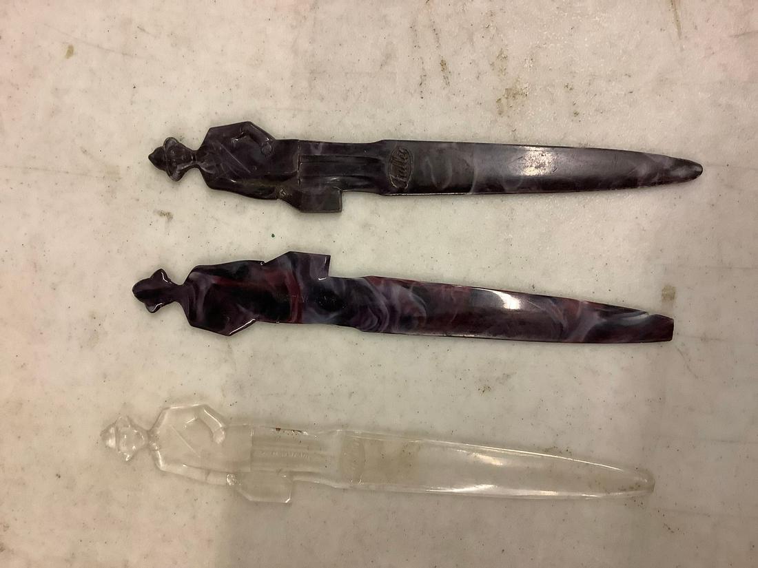 Lot of Plastic Fuller Letter Opener: Lot of Plastic Fuller Letter Opener