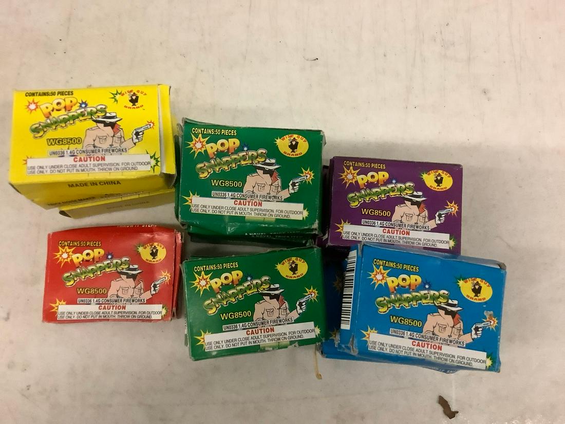 Lot of Poppers: Lot of Poppers