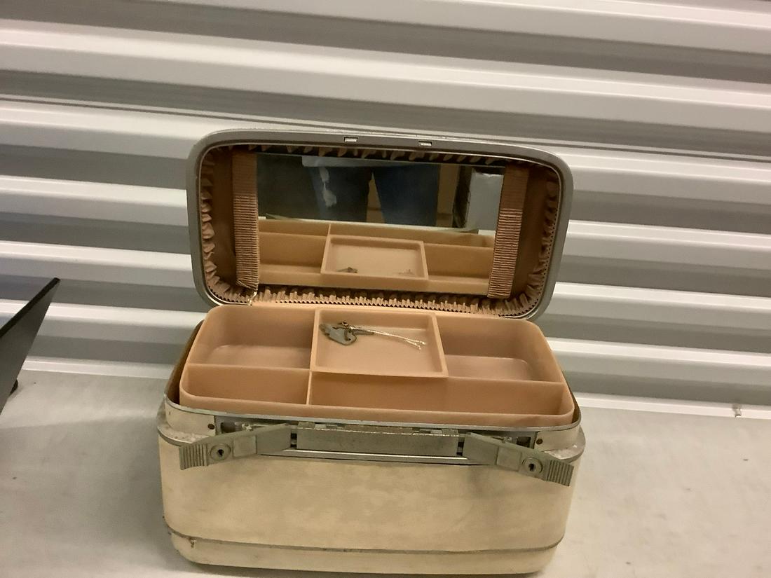 Vintage Samsonite Travel Jewelry Box (1 of 1)